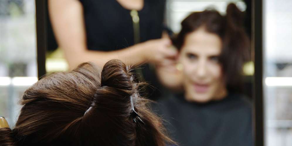 8. Menyambung Rambut