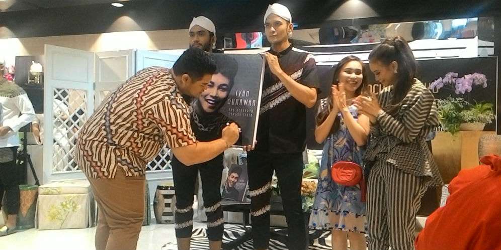 Setelah Susuk, Ivan Gunawan Segera Hapus Tato