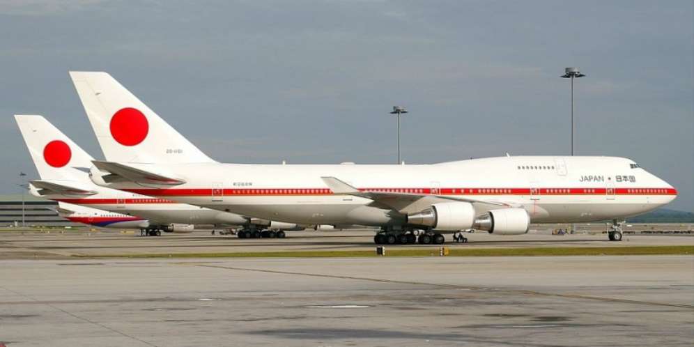 5. Boeing 747-400 (Jepang)