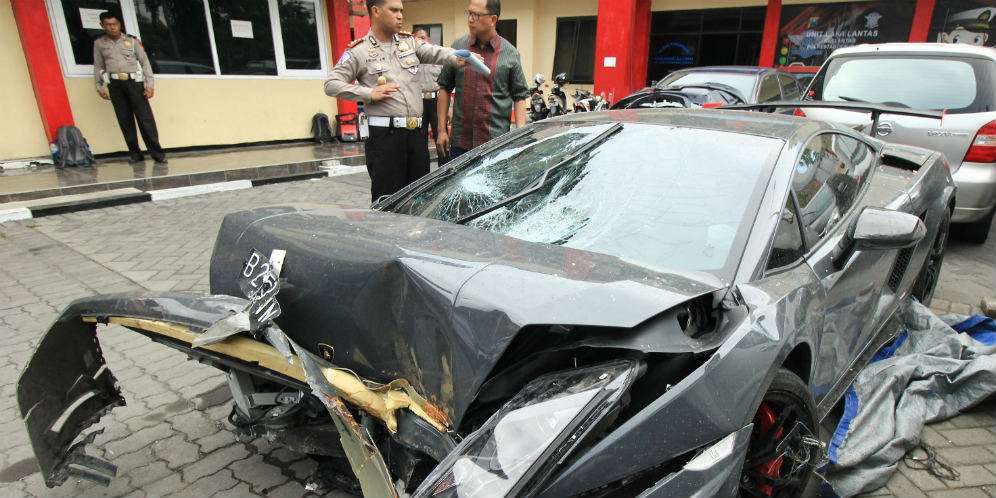 Pengendara Lamborghini Maut Sempat Telepon Istri