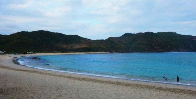 Pantai Mawun, Surga Tersembunyi Baru dari Lombok