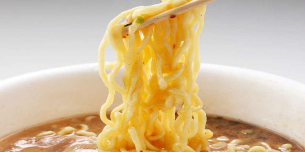 Ini yang Terjadi di Perut Saat Konsumsi Mie Instan