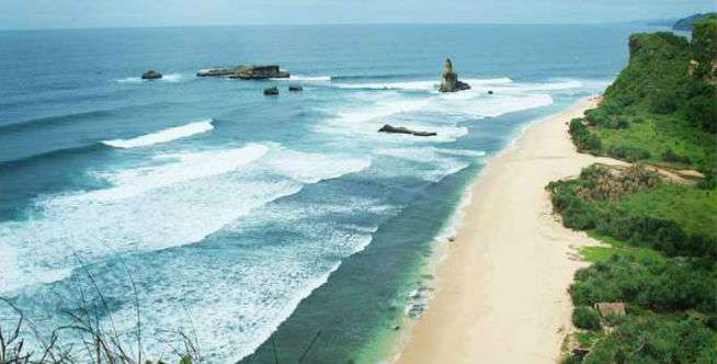Indahnya 'Tebing Pacitan', Tersembunyi dari Radar Traveler