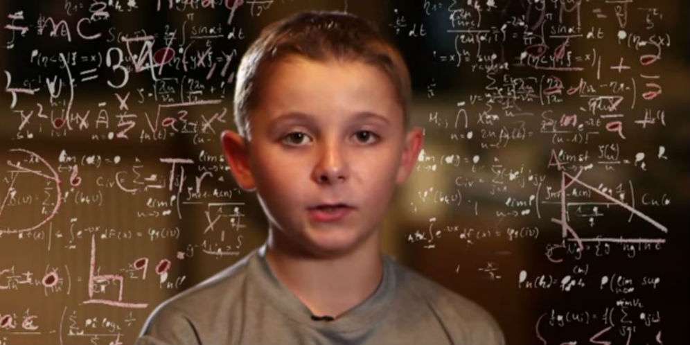 Kisah Bocah Genius IQ 148 Berjuang Jadi Anak Biasa
