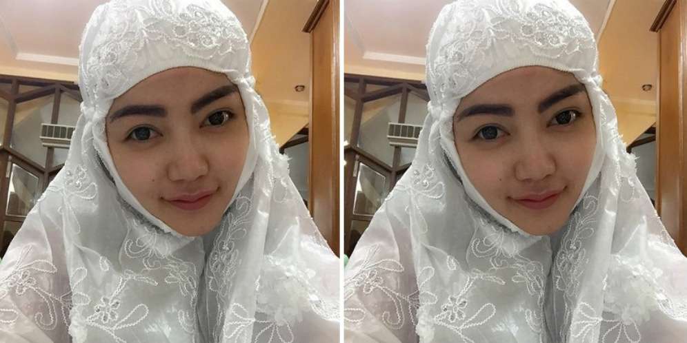 Kenakan Mukena, Foto Bella Shofie Panen Kritikan