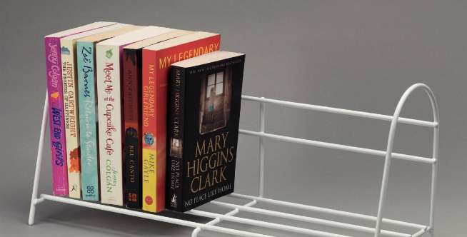 Mengawetkan Foto dan Buku
