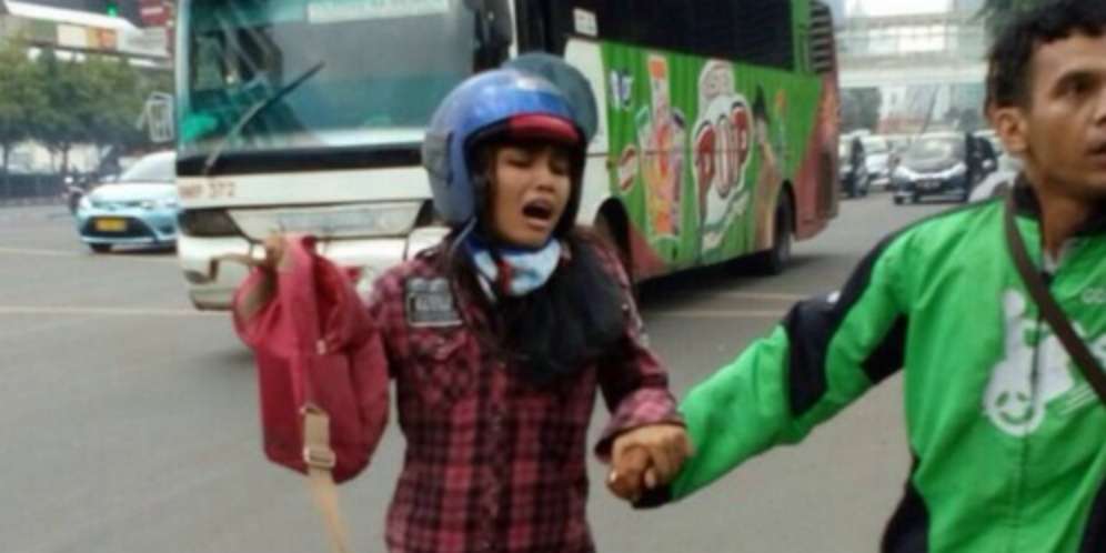 Aksi Heroik Driver Gojek Selamatkan Korban Bom Sarinah