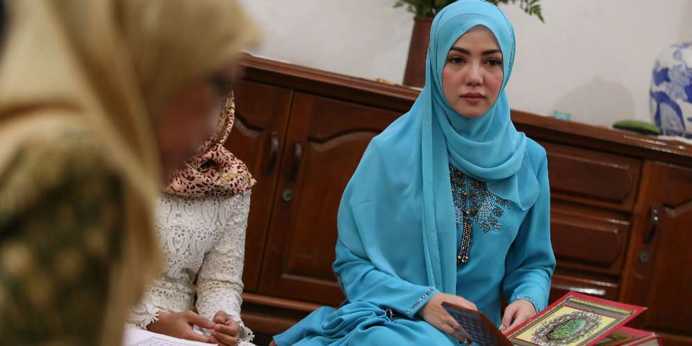 Bella Shofie Ingin Umroh Tiap Tahun