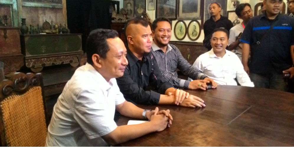 Ahmad Dhani Tantang Ahok