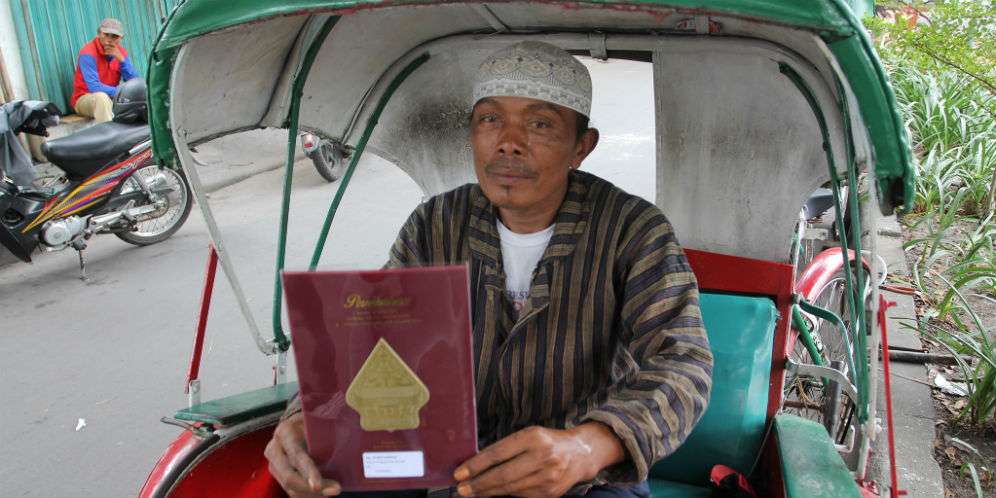 Cerita Tukang Becak Diundang Pernikahan Putra Sulung Jokowi