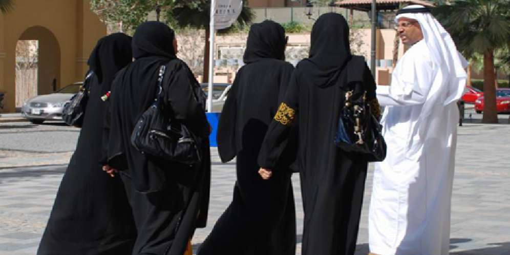 Ceraikan 4 Istri untuk Nikahi 4 Wanita Baru