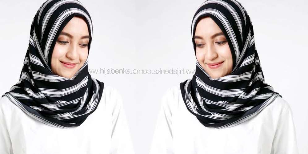 Ide Jilbab Monokrom