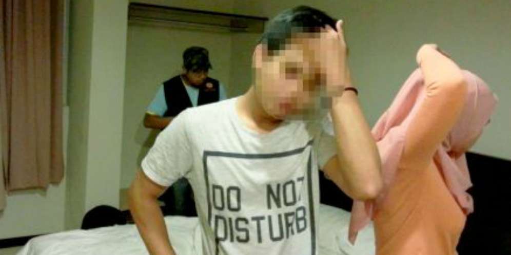 Digerebek Ngaku Sekamar Sama Ibunya, Ternyata si Wanita...