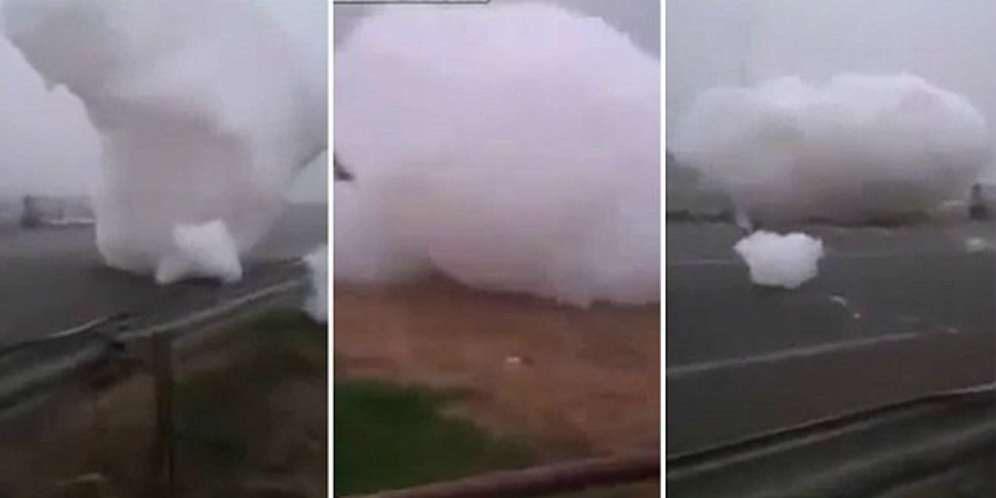 Warga Dibuat Geger, Awan Jatuh dari Langit
