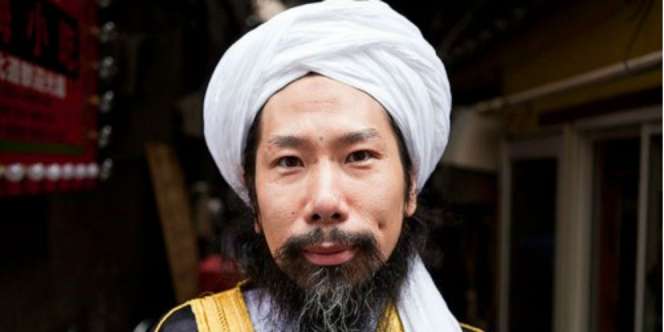 Kisah Hijrah Mantan Anggota Geng Yakuza Jadi Imam Besar