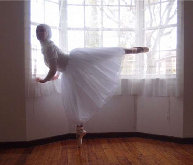 Perjuangan Bocah Australia Menjadi Ballerina Berhijab Pertama