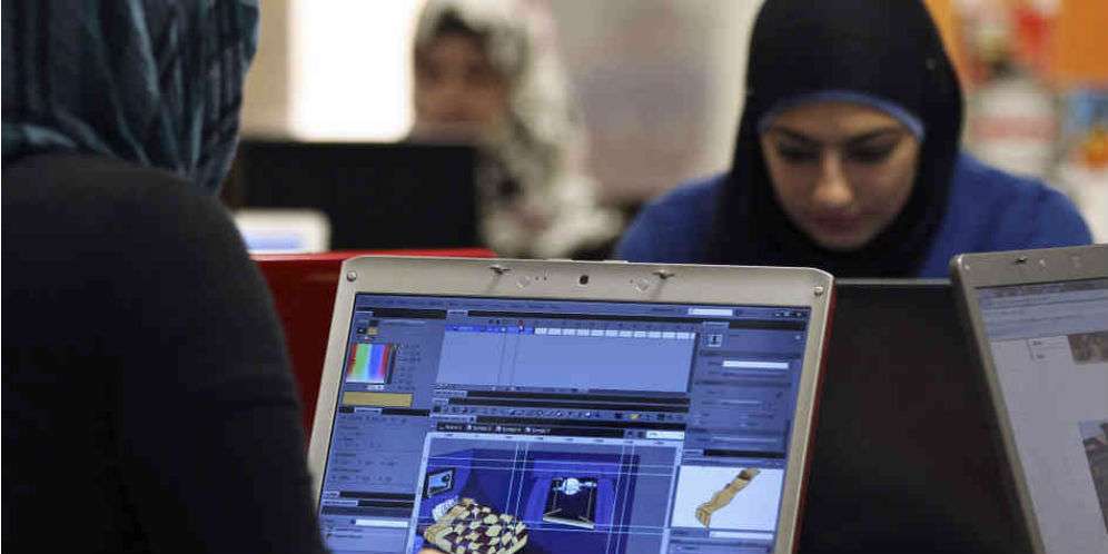 4. Punya Penghasilan Sampingan