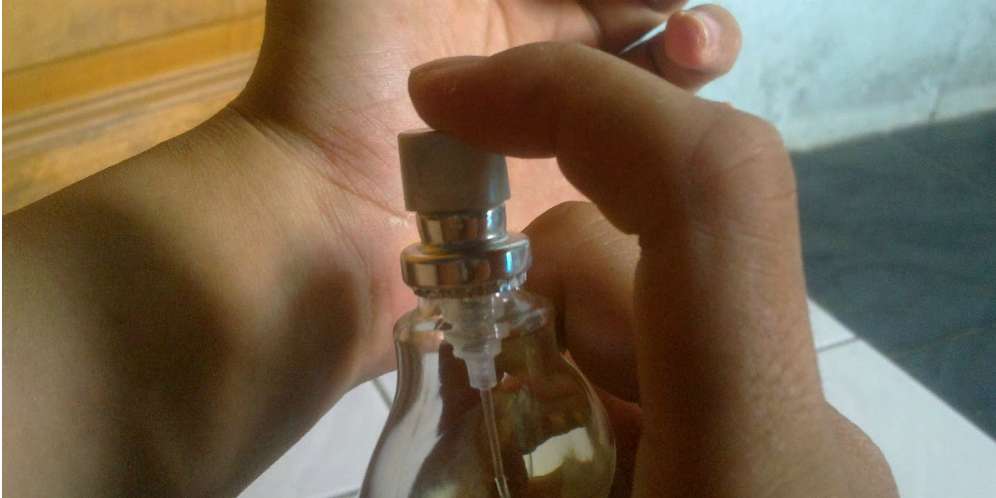 Menggunakan Wangi-wangian