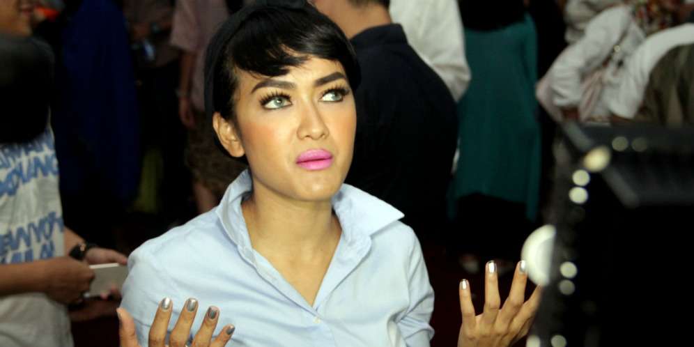 Curahan Hati Julia Perez Sentuh Hati Netizen