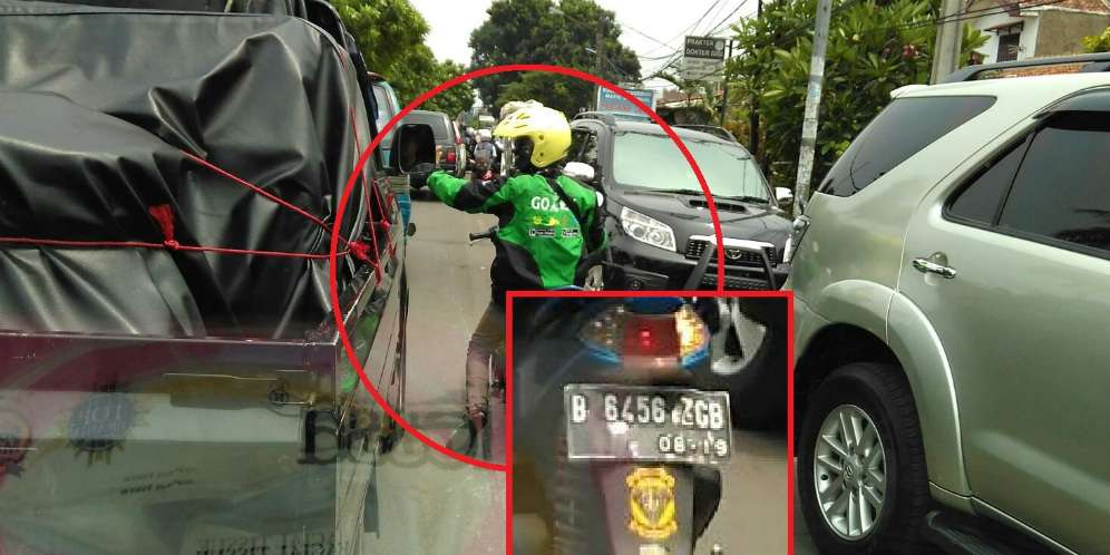 Kebaikan Sopir Ojek Misterius Buka Jalan Mobil Jenazah