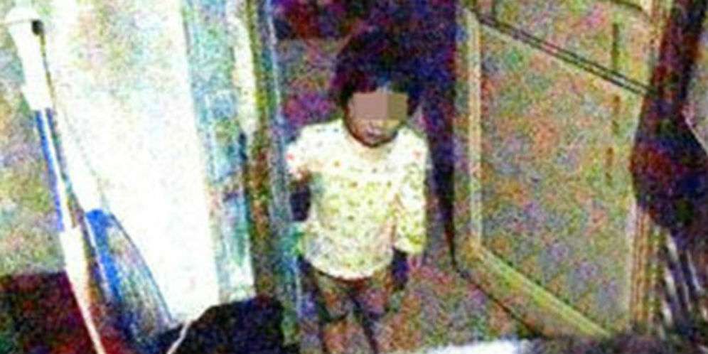 Balita Bertahan Hidup dari Makanan Sisa di Samping Jasad Ibu