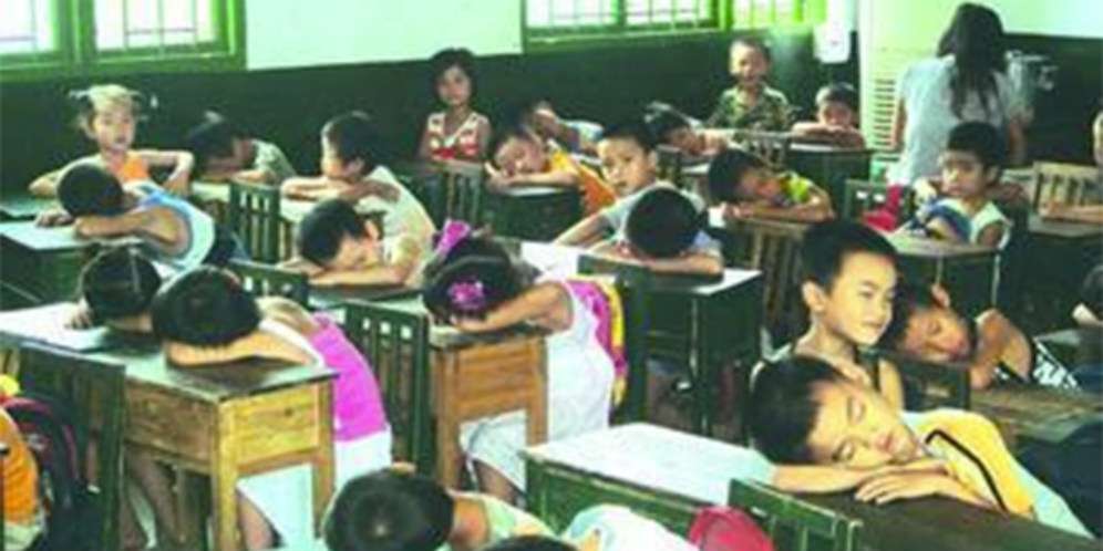 Sekolah `Matre`, Siswa Tidur Siang Ditarik Uang