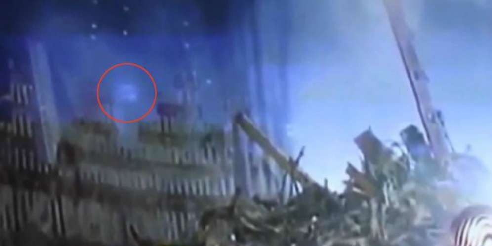 `Arwah Penasaran` Muncul di Bekas Reruntuhan Gedung WTC