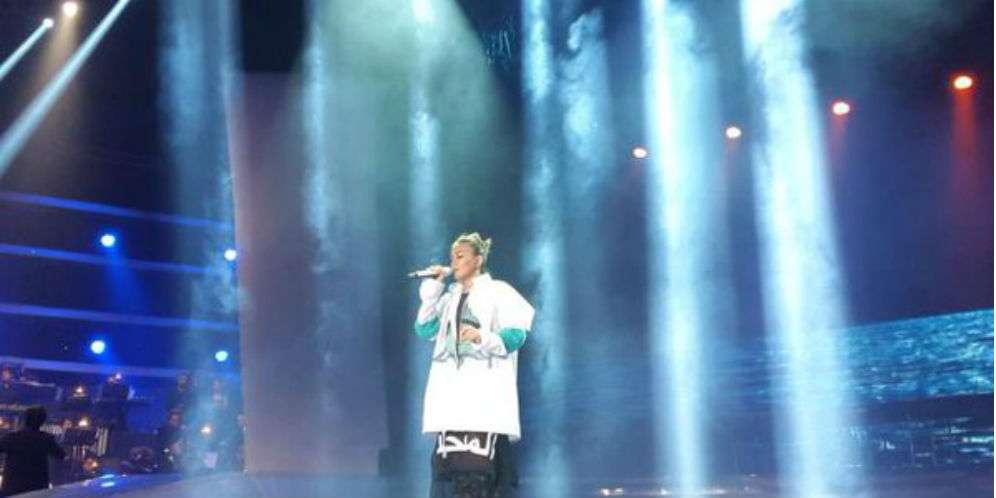 Busana `Arab` Agnes Monica Panen Komentar Netizen