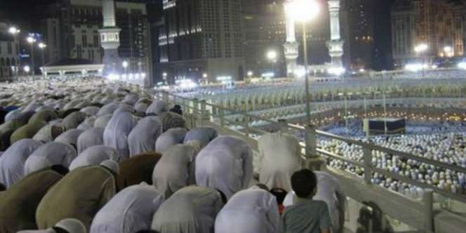 Tarawih 11 Atau 23 Rakaat, Mana Lebih Baik?