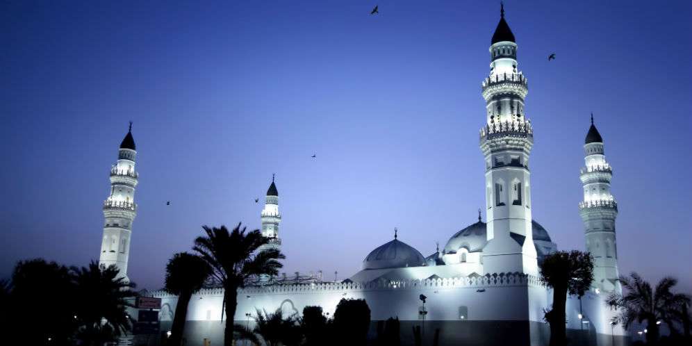 Larangan Keluar Saat Magrib, Ini Penjelasannya