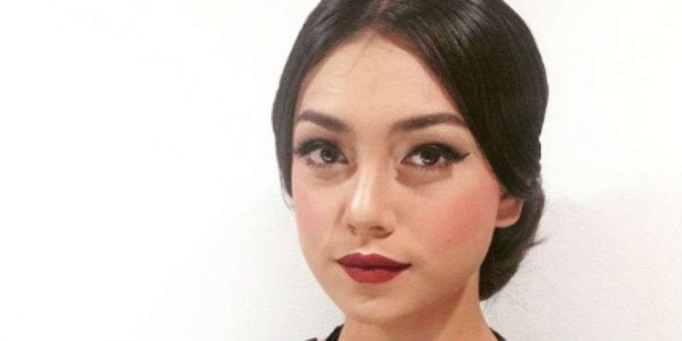 Cerita Lengkap Ibunda Soal Pernikahan Sesama Jenis Celine