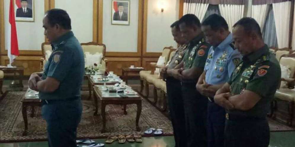 Banjir Pujian Netizen