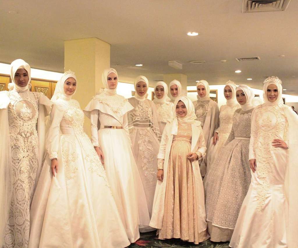Ayu Dyah Andari