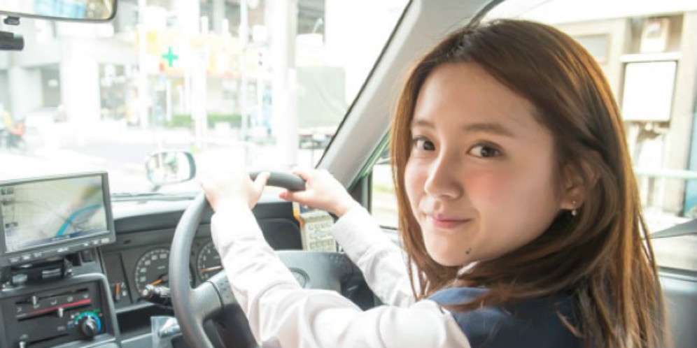 Jadi Sopir Karena Butuh Uang