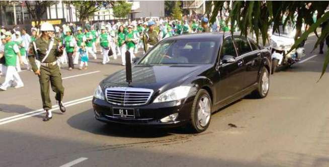 Mercedes-Benz S600L Tahun 2008