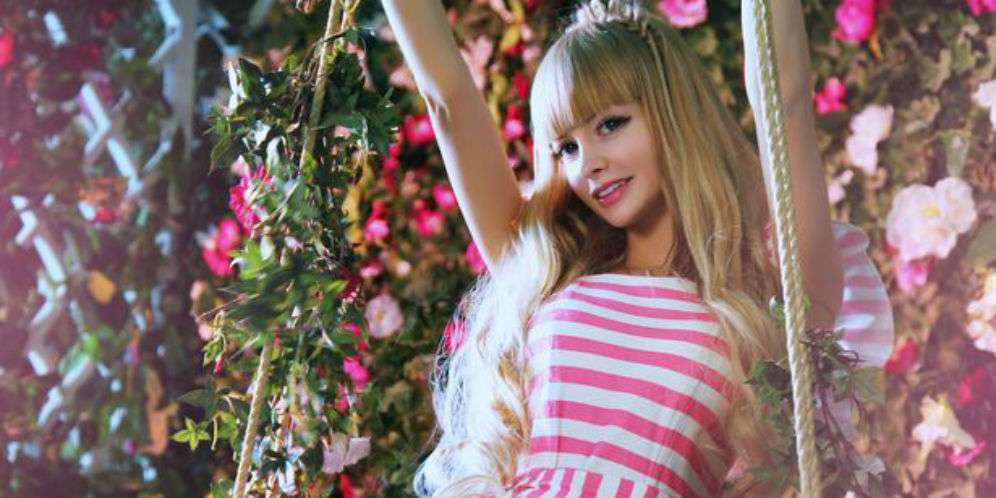 Mengenal Angelica, Si Cantik 'Manusia Barbie'