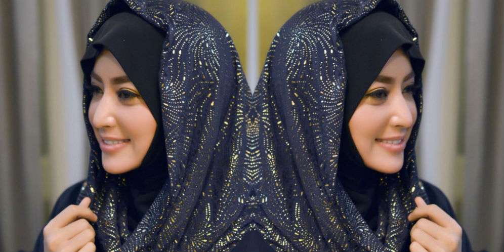 Dewi Perssik Jadi Qoriah