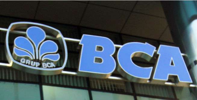 Posisi IT Trainee dan Banker