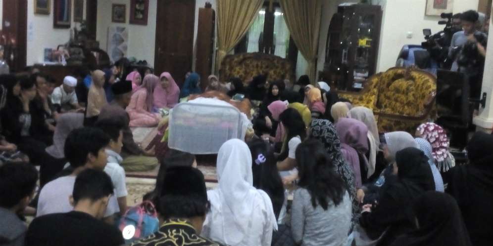 Detik-detik Meninggalnya Istri Tukul Arwana