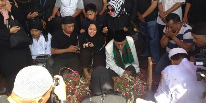 Mengharukan! Ketegaran Tukul Tenangkan Hati Anak-Anak