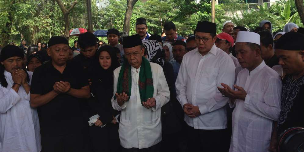 Berangkatkan Teman ke Tanah Suci