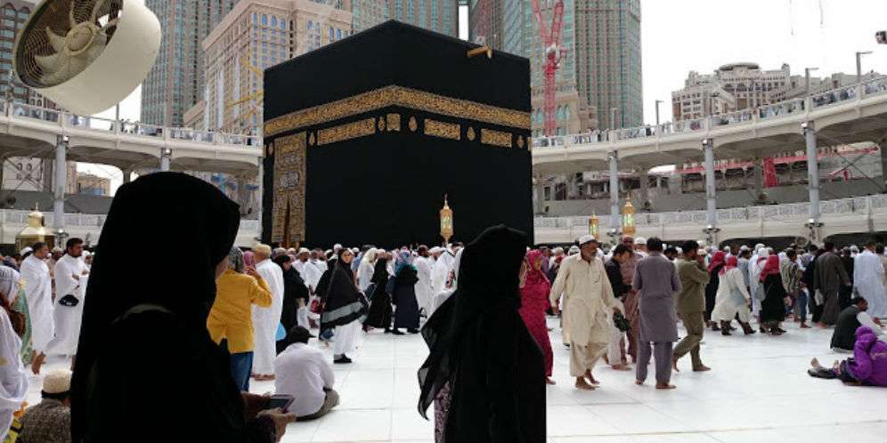 Kisah Nyata Seorang Wanita Cantik Diazab di Tanah Suci