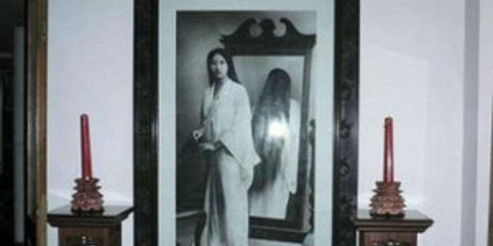 Sang Pelukis Ternyata Misterius