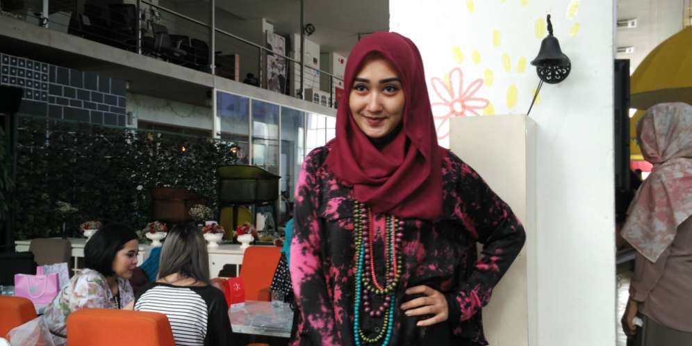 Salut! Dian Pelangi Jadi Pembicara Modest Fashion di New York