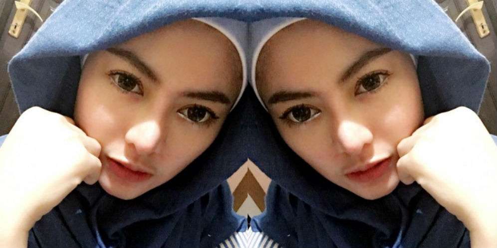 Pengalaman Menggetarkan Keputusan Berhijab Vitalia Shesa