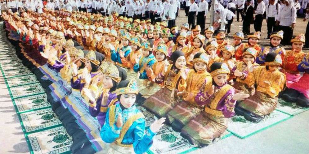 Heboh Tarian di Atas Sajadah, Ini Jawab Kanwil Agama DKI