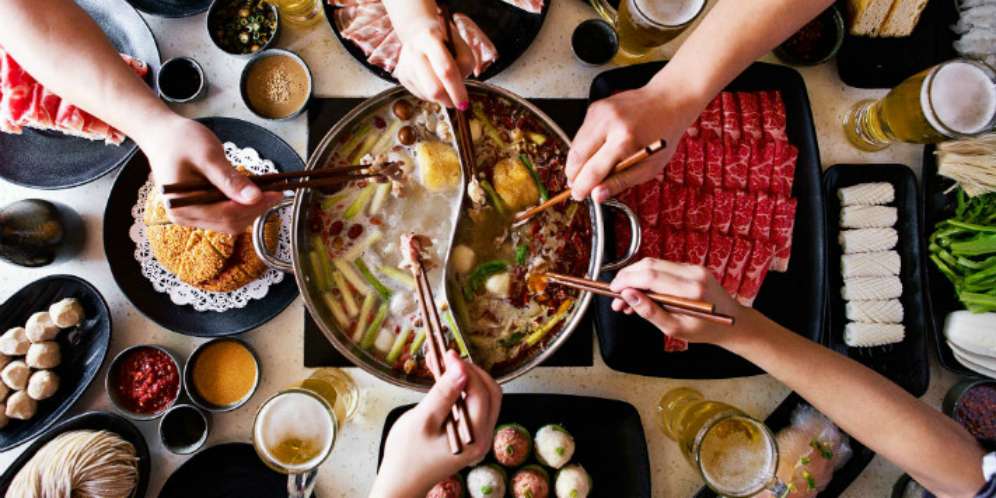 Disiram Kuah Panas, Lalu...