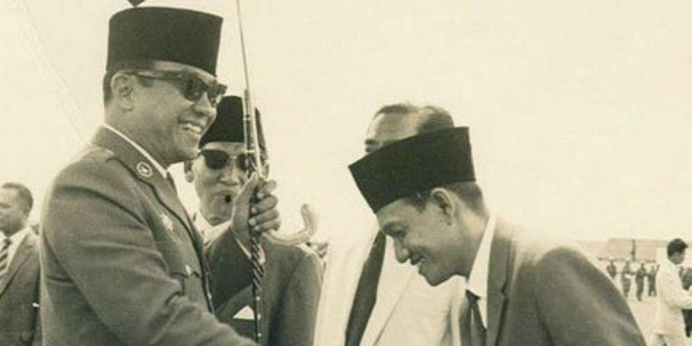 Dor! Peluru Menyalak