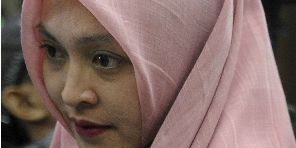 Di Penjara, Angelina Sondakh Bikin Jilbab `Hanna`