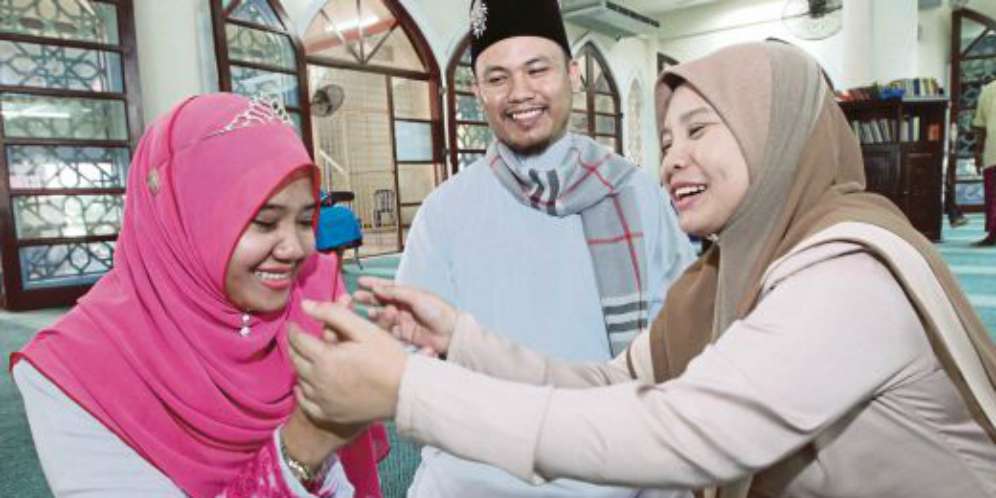 Doa Haru Istri Pertama di Pernikahan Suami dan Madunya